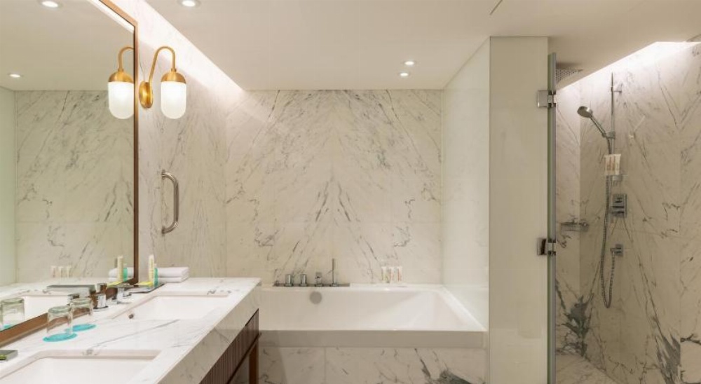 Le Meridien Dubai Hotel & Conference Centre